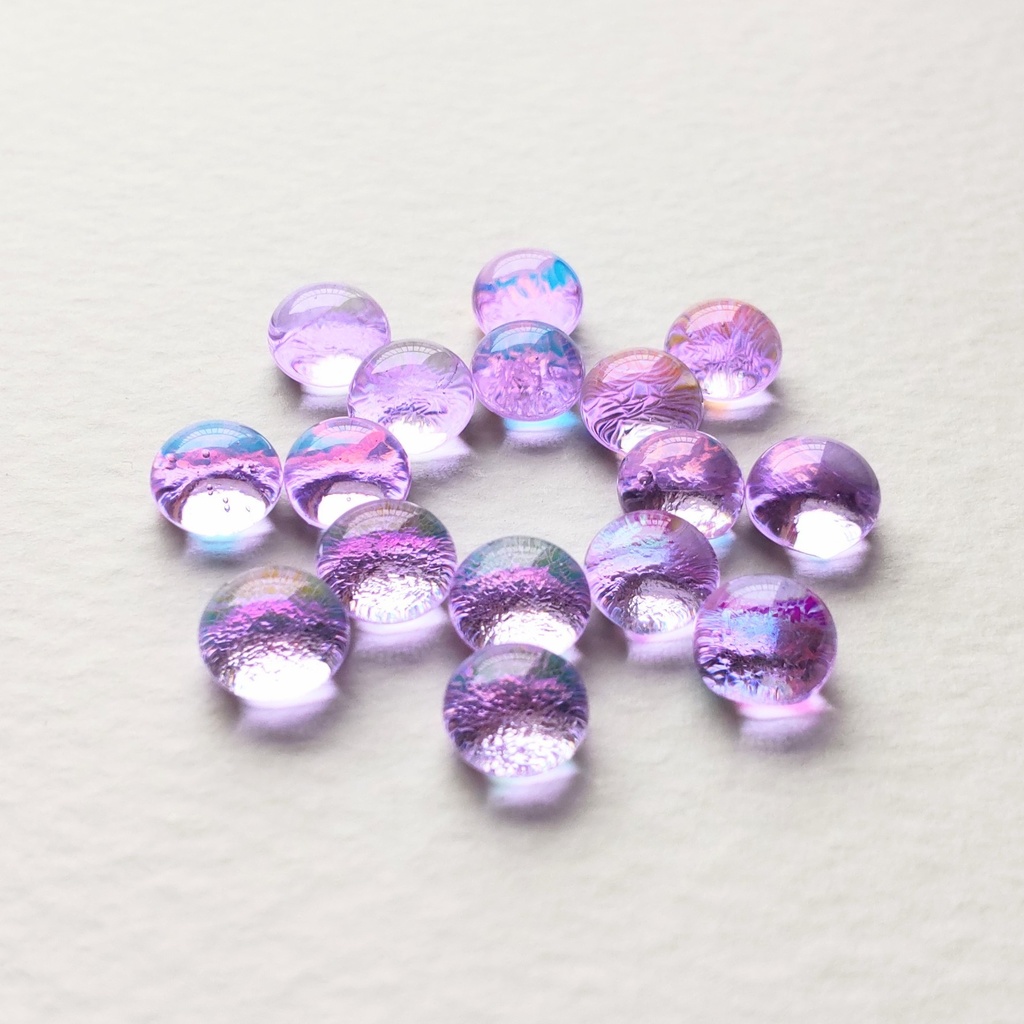 色が変わるキラキラガラスナギットのピアス 1ペア