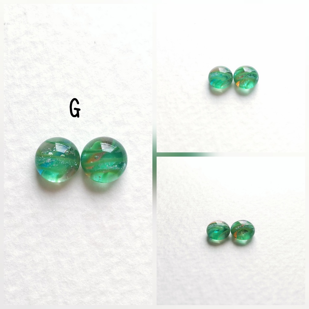 銀箔入りガラスナギットのピアス 1ペア