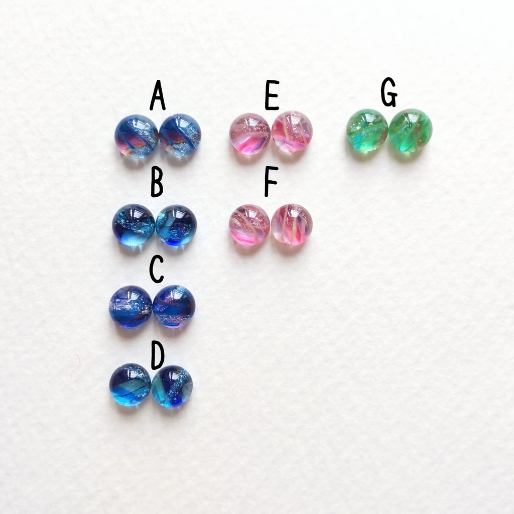 銀箔入りガラスナギットのピアス 1ペア