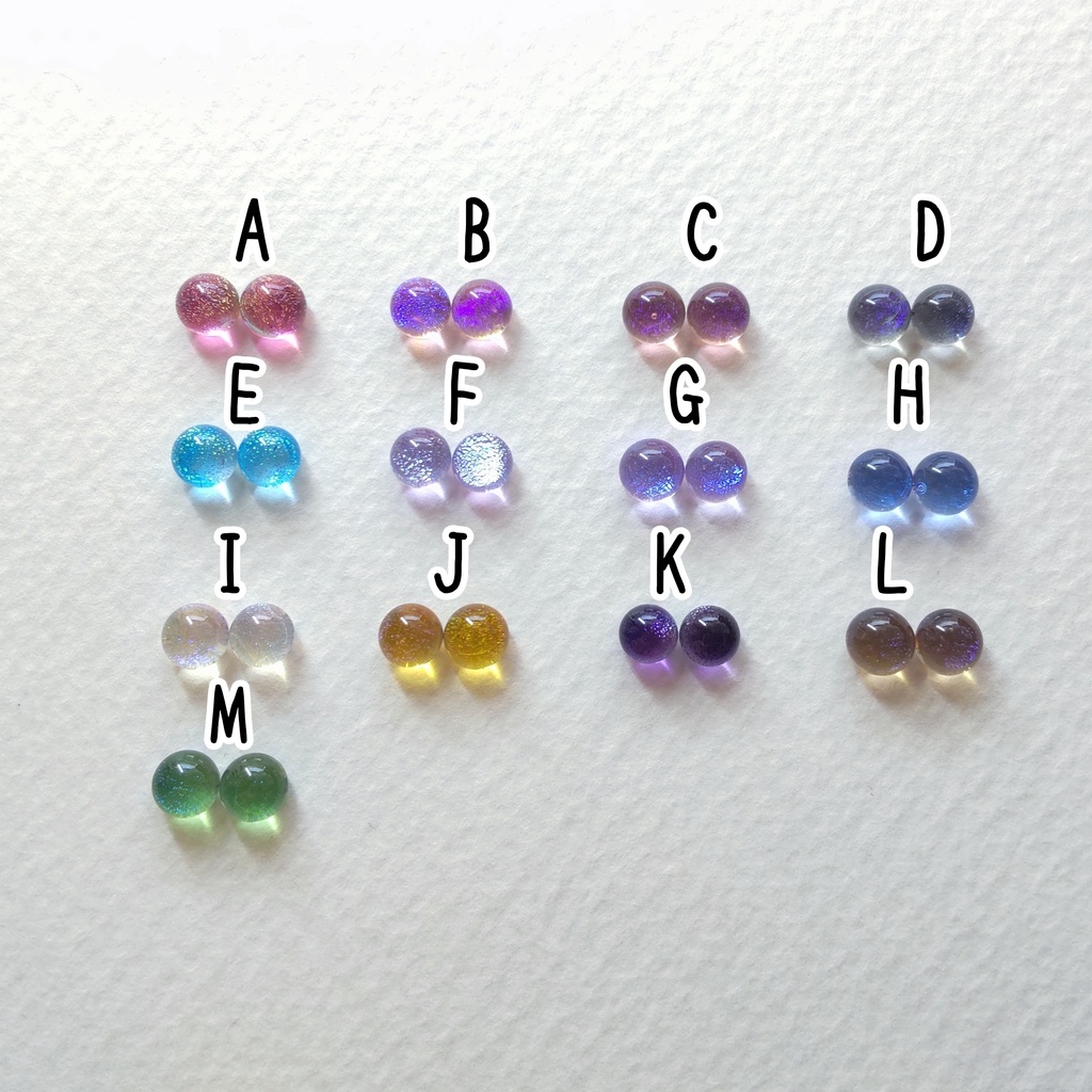 小さなキラキラミニピアス 1ペア