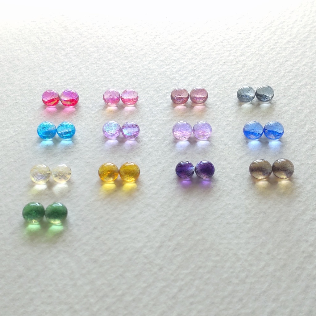 小さなキラキラミニピアス 1ペア