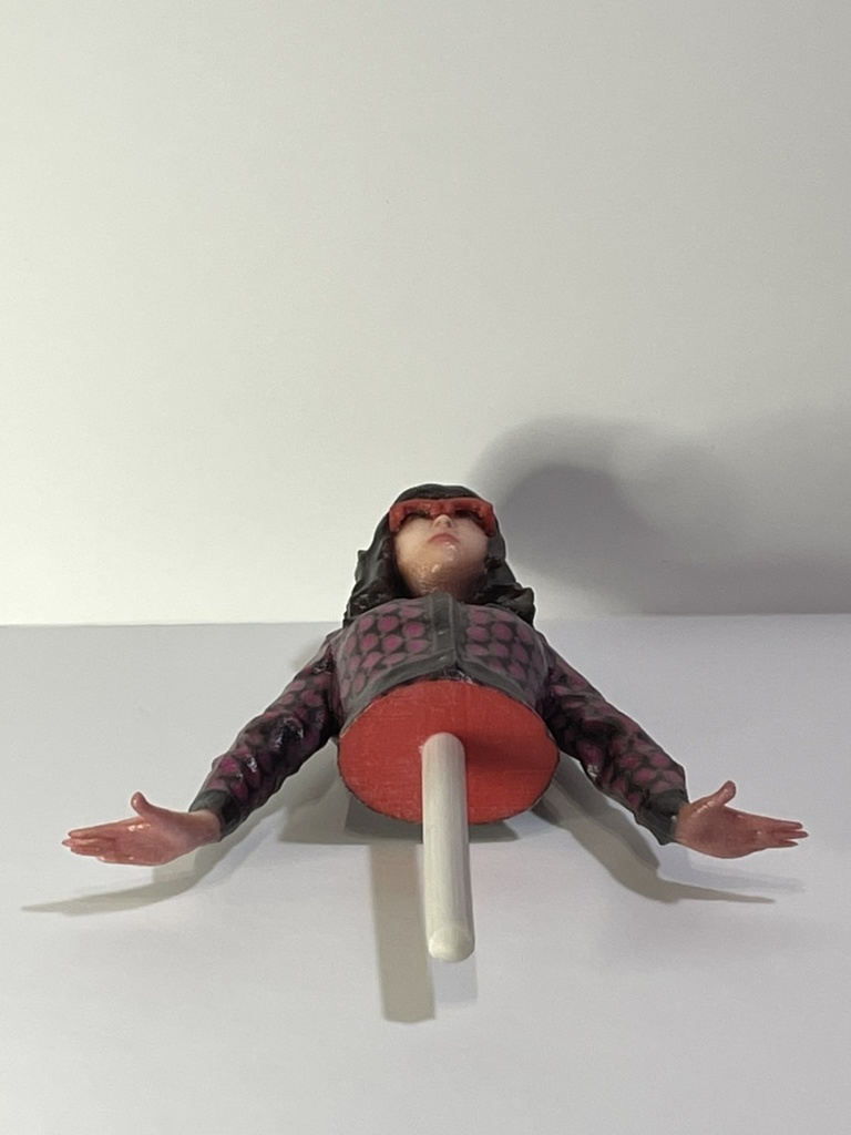 1/10スケール比奈見すみれフィギュア