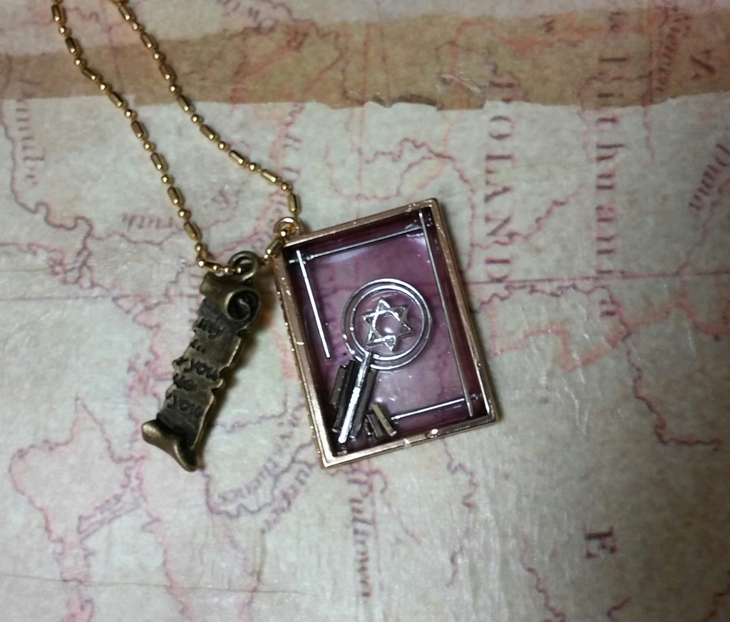 クレアバイブルの写本風キーホルダー(フレーム:ゴールド)