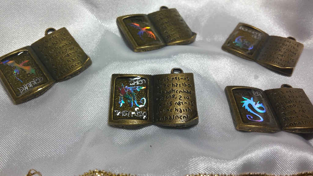 【再販】魔道書ネックレス リバーシブル使い可能