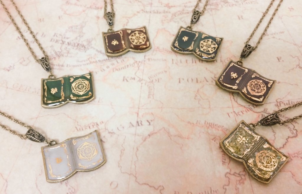 【再販】魔道書ネックレス リバーシブル使い可能