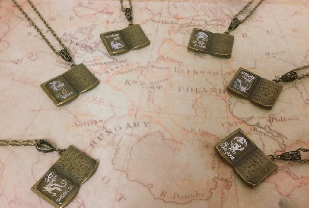 【再販】魔道書ネックレス リバーシブル使い可能