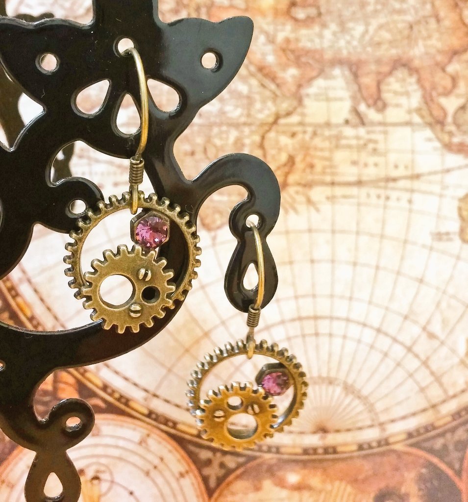 スチームパンクのピアス(イヤリングへの変更はメッセージにてお知らせください)