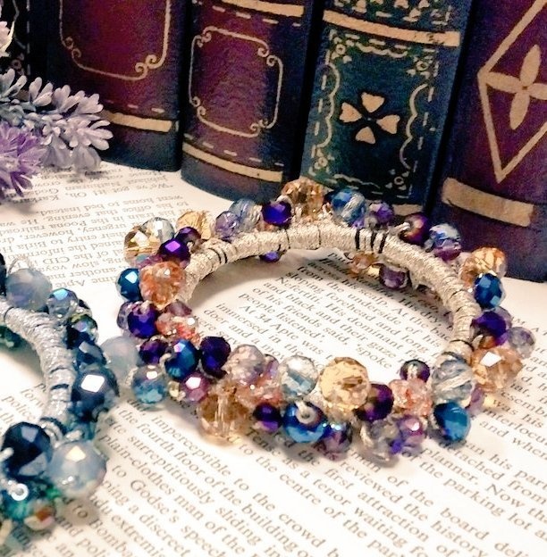 推しキャラ☆推しカプイメージカラーのビーズシュシュ【オーダーメイドでお作りします】