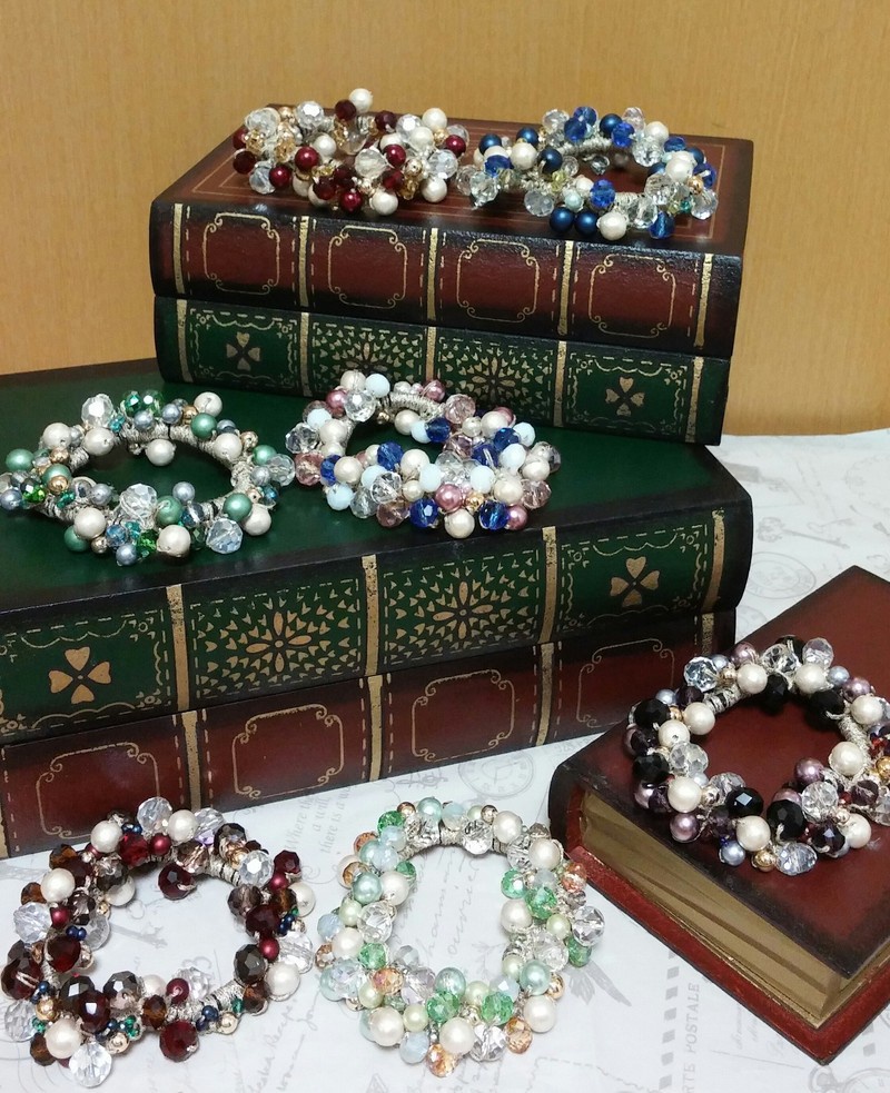 推しキャラ☆推しカプイメージカラーのビーズシュシュ【オーダーメイドでお作りします】