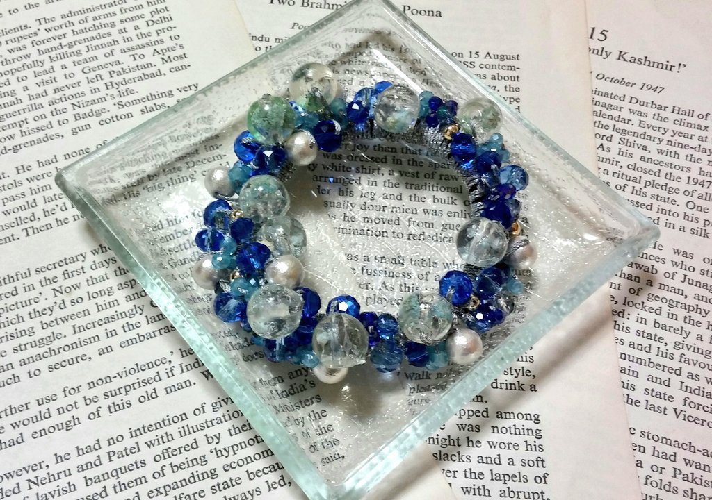 推しキャラ☆推しカプイメージカラーのビーズシュシュ【オーダーメイドでお作りします】