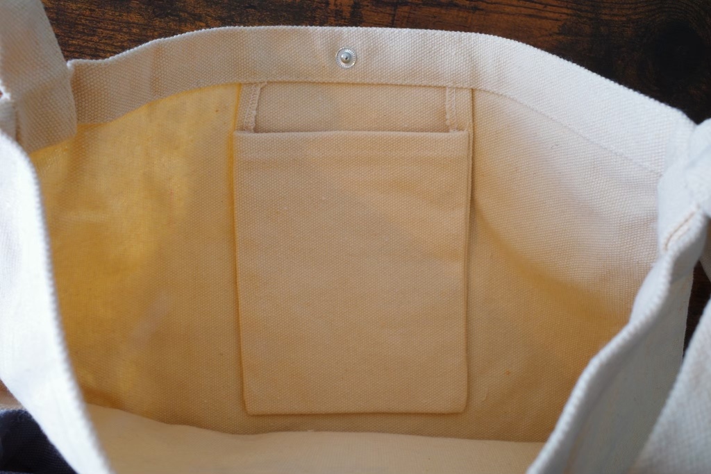 くじらのサコッシュ(白)