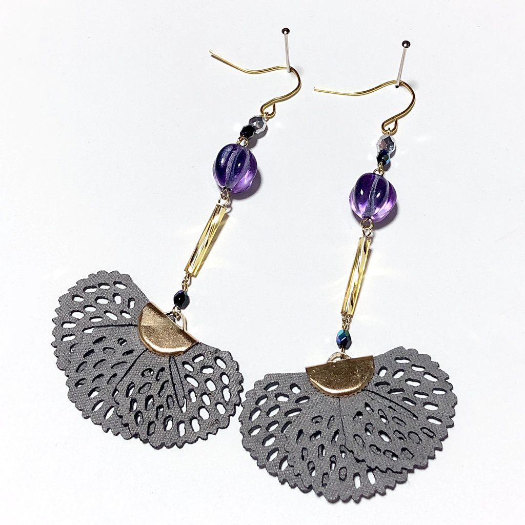 麻天狼イメージピアス