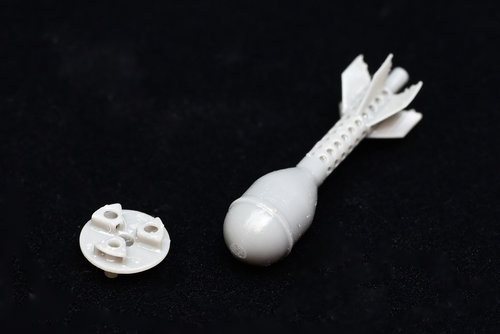 1/35スケール German 3.7cm Stielgranate 41