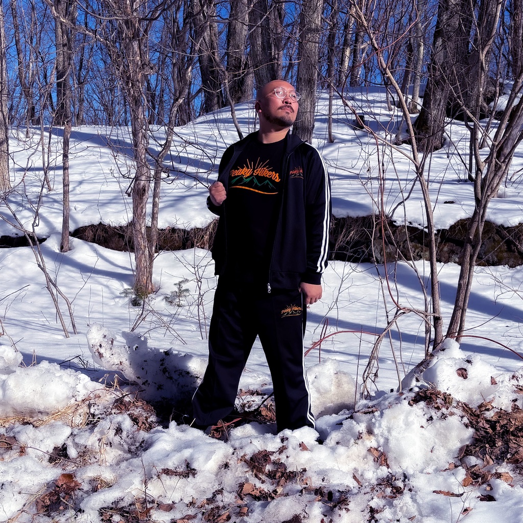 ピーキーハイカーズ ロゴジャージ (ジャケット 通常版 黒)