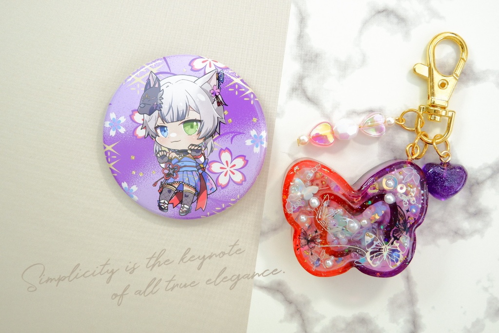 手作りレジンキーホルダー(蝶々型)