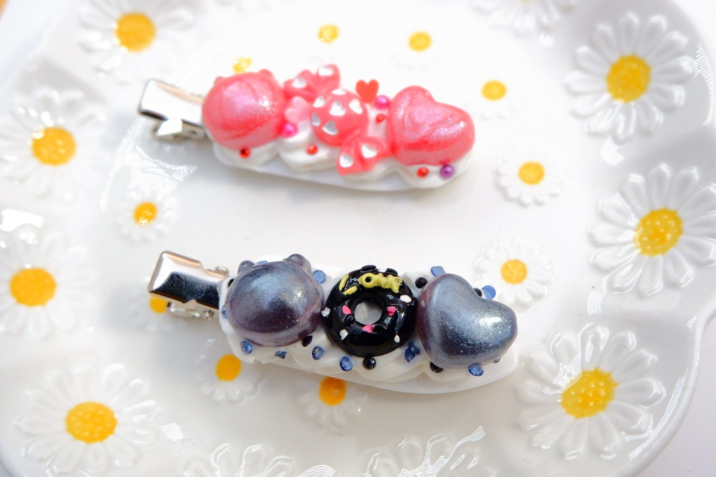 手作りレジンキーホルダー(前髪クリップ2セット)