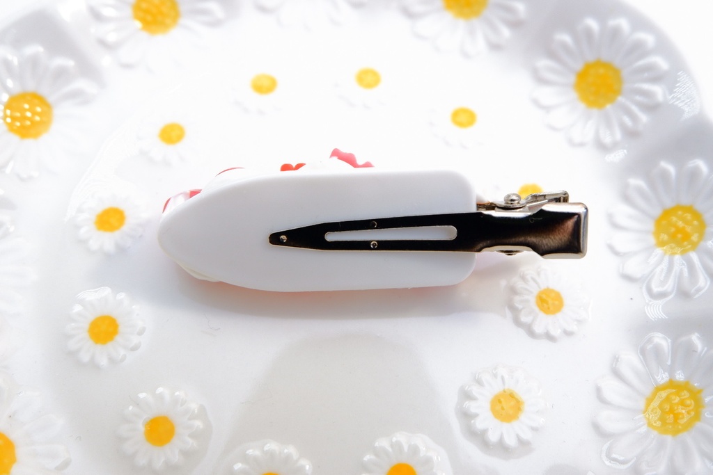 手作りレジンキーホルダー(前髪クリップ2セット)