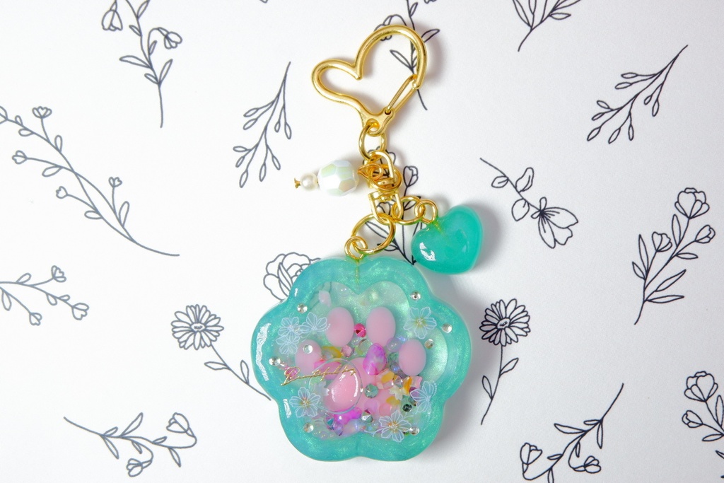 春の肉球・緑2025