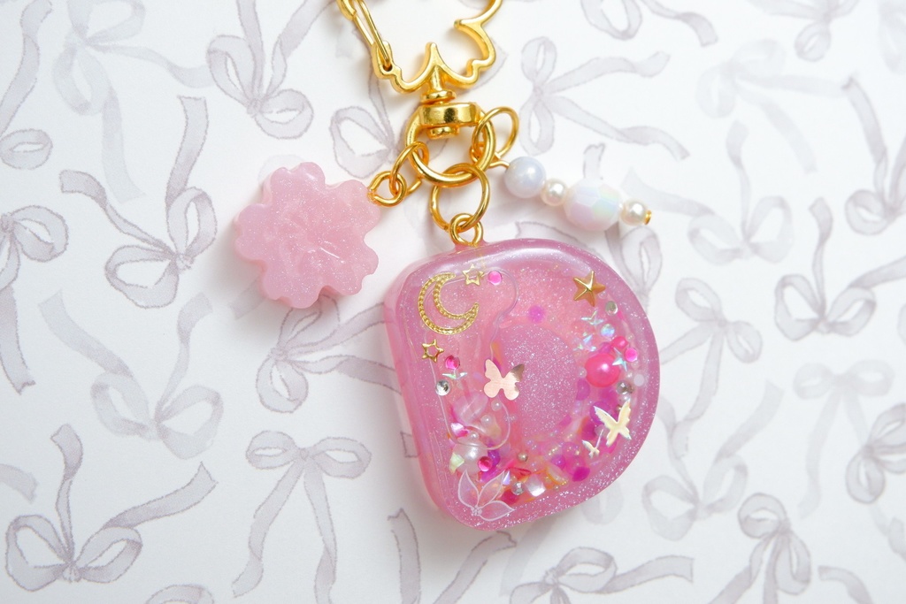 【季節商品】春限定 手作りレジン アルファベットキーホルダー(D・ピンク)