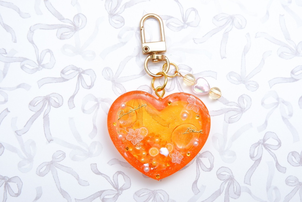 ワンピース風手作りレジンキーホルダー（ナミ）