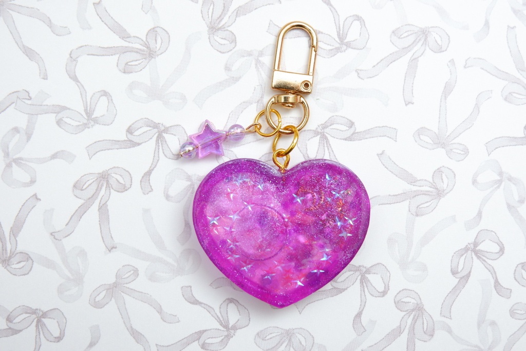 ワンピース風手作りレジンキーホルダー(ロビン)