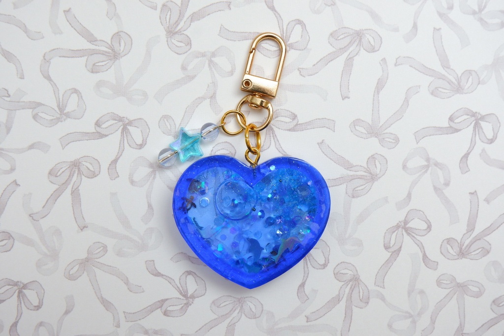 ワンピース風手作りレジンキーホルダー(ジンベイ)