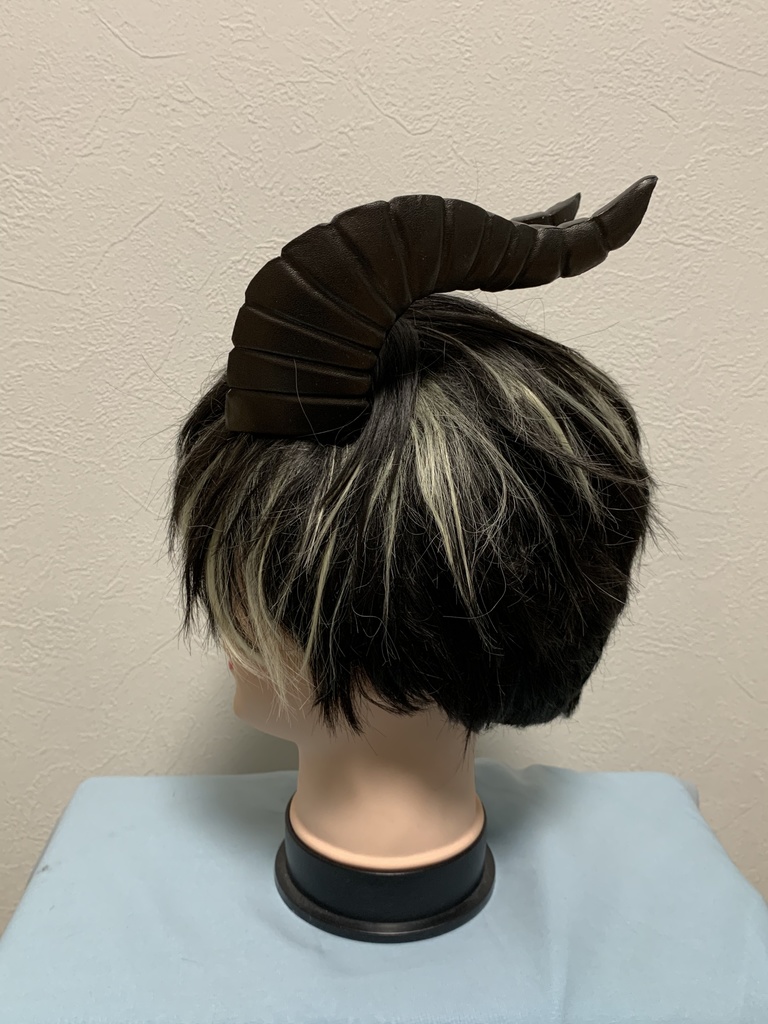 コスプレ用・マレウス風付けツノ(ガンメタ)