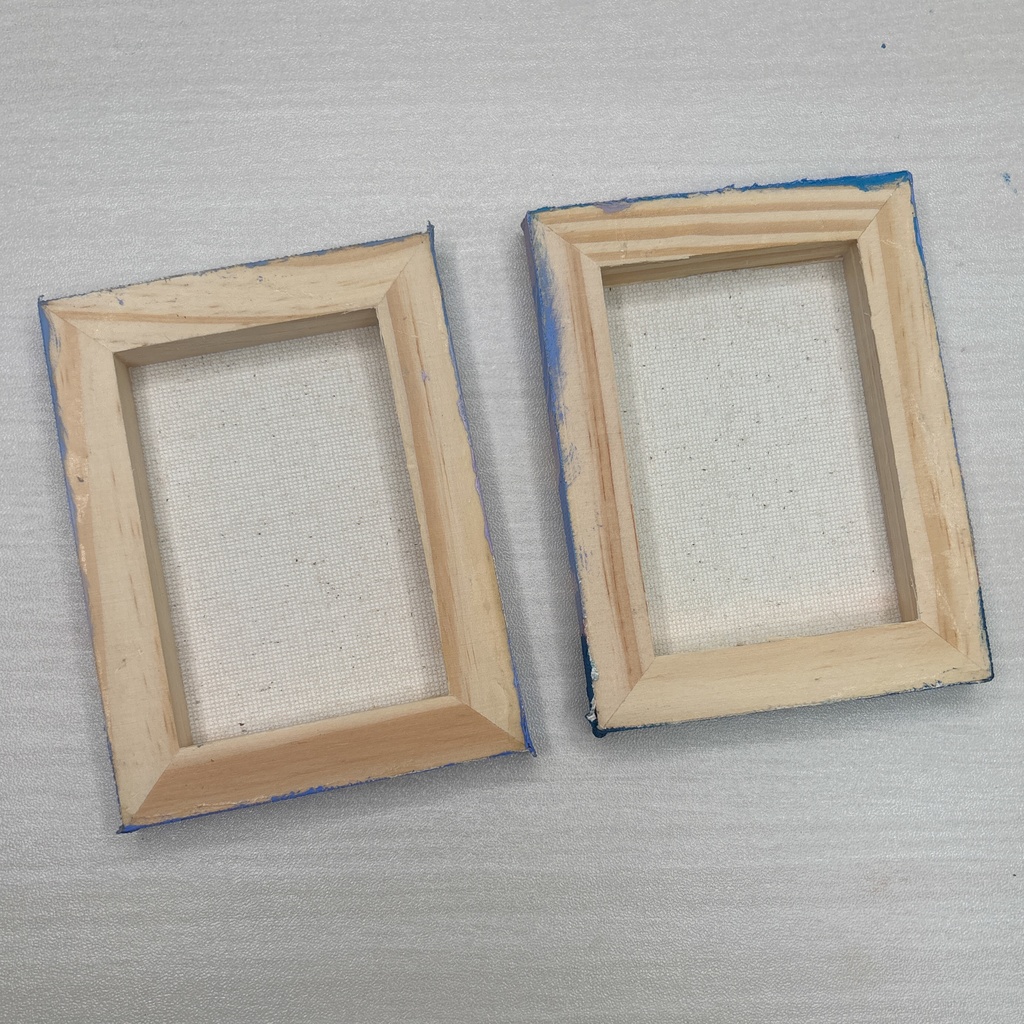 イーゼル付きキャンバス