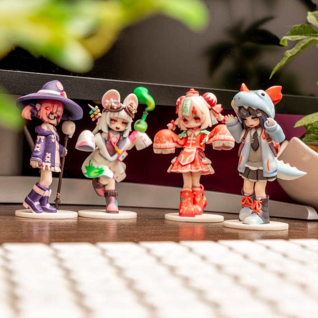 夏森轄さん【クロリネ】※限定サイン入りキャラカード付