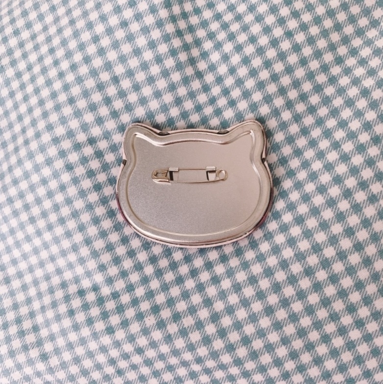 ※現在入荷未定となっております。┊雲ケ畑やや┊おそろいキラキラねこ缶バッチ♡⸝⋆※ややからのお手紙付き