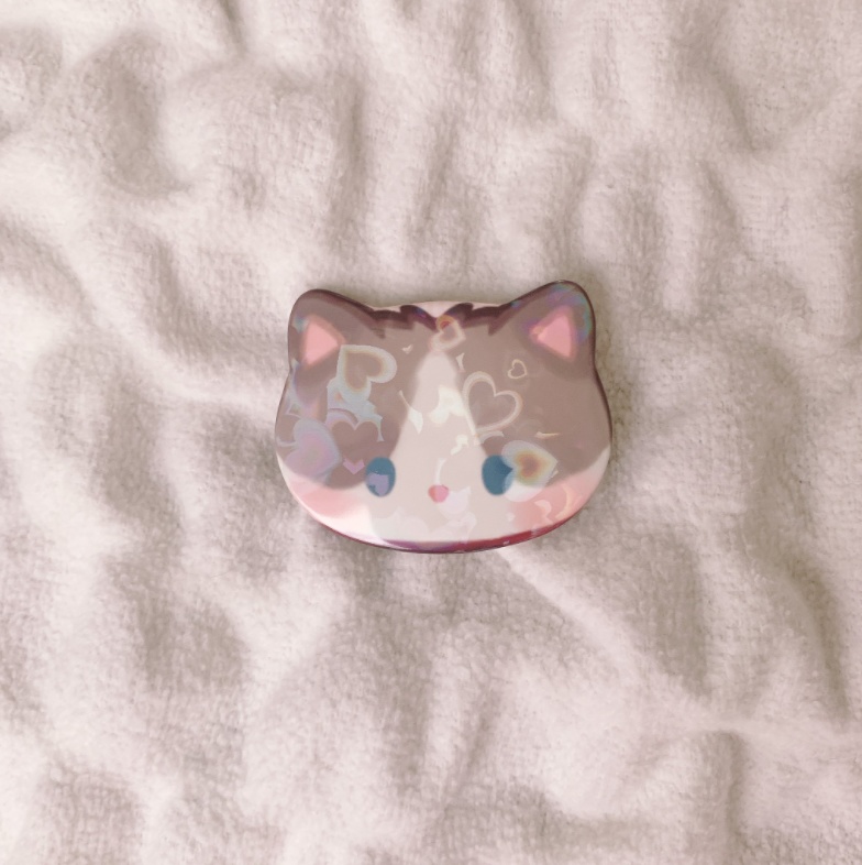 ※現在入荷未定となっております。┊雲ケ畑やや┊おそろいキラキラねこ缶バッチ♡⸝⋆※ややからのお手紙付き