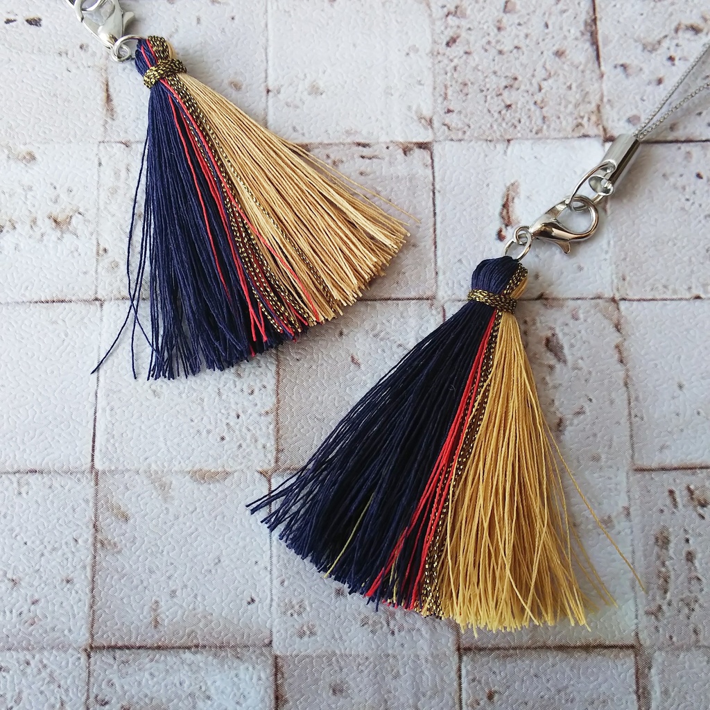 軍服タッセルチャームストラップ