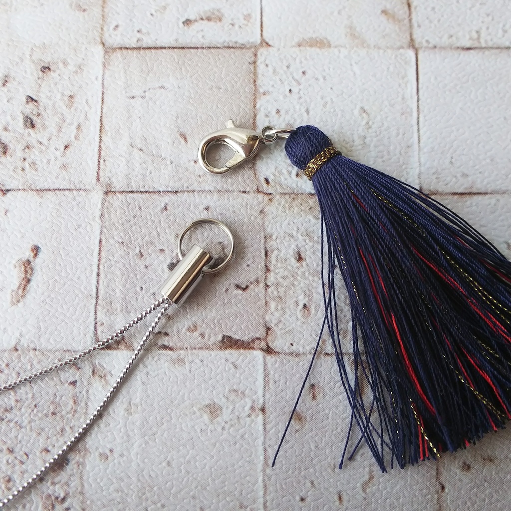 軍服タッセルチャームストラップ