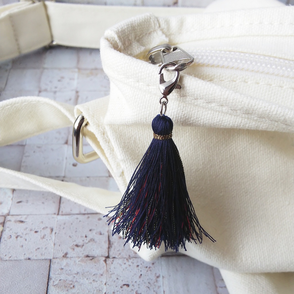 軍服タッセルチャームストラップ