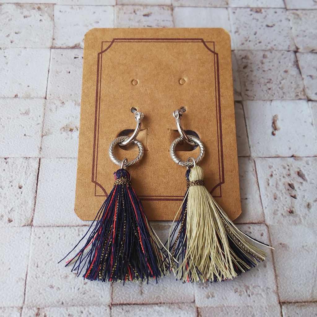 尾形タッセルストラップ/ピアス