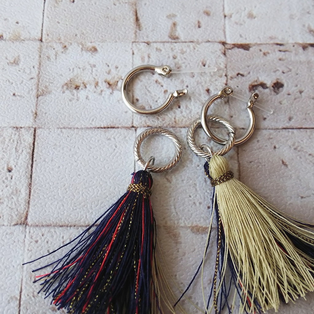 尾形タッセルストラップ/ピアス