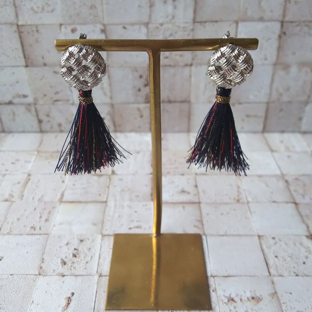 軍服タッセルピアス①