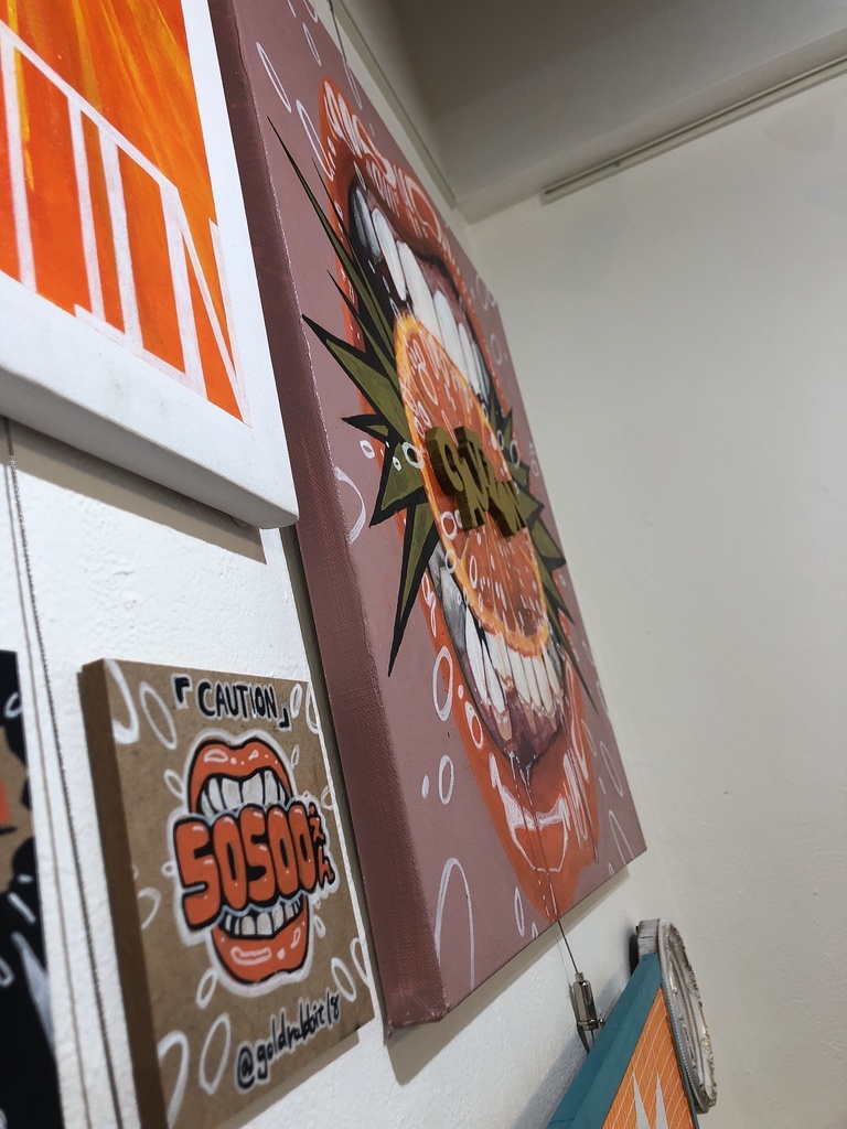 キャンバス『CAUTION』