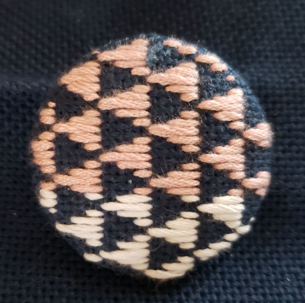 こぎん刺し　ブローチ大　うろこ模様　桜色