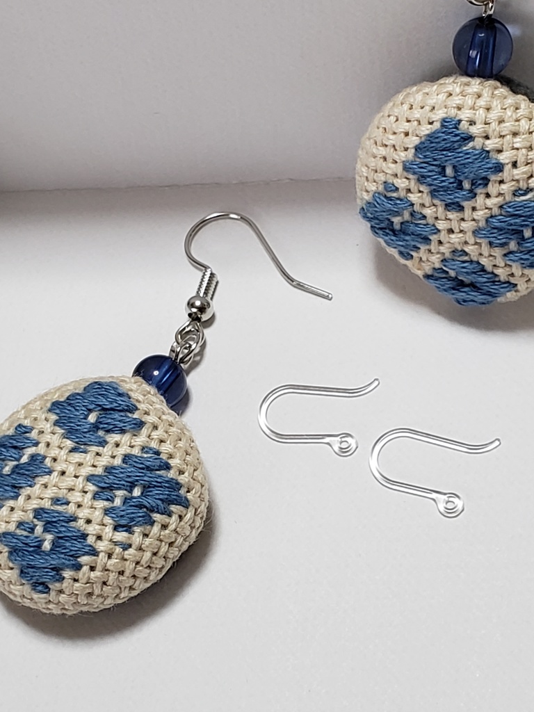 こぎん刺し タイツこごり ゆらりピアス 青系