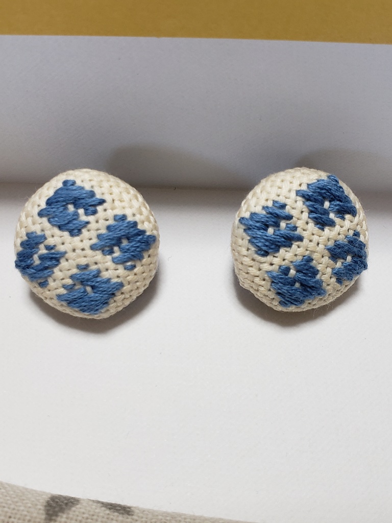 こぎん刺し　タイツこごり　ピアス　青系