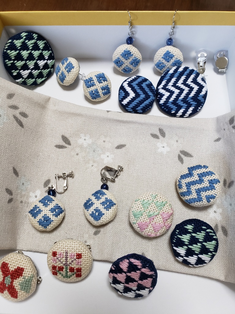 こぎん刺し タイツこごり ピアス 青系