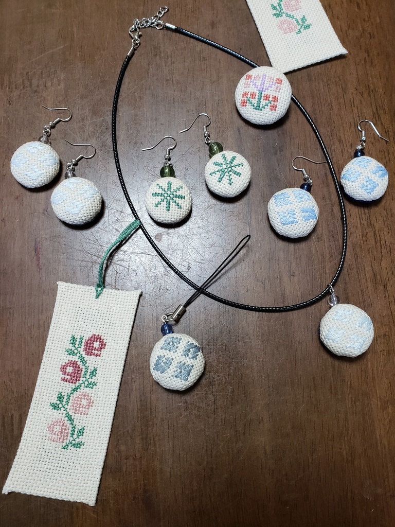 パレスチナ刺繍 軽やかな妖精/オレンジの花 栞