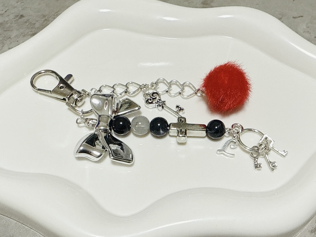 【にじさんじ】ビーズキーホルダー y2k【魔界ノりりむ・ローレン・イロアス・小柳ロウ】