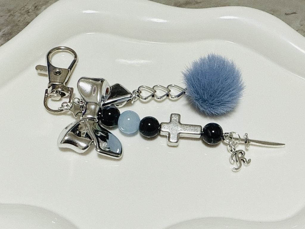 【にじさんじ】ビーズキーホルダー y2k【魔界ノりりむ・ローレン・イロアス・小柳ロウ】