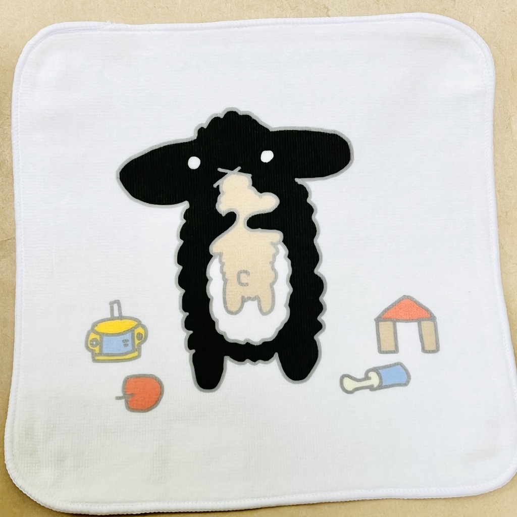 #1 ぬいぐるみを咥えるうさぎさんハンカチ