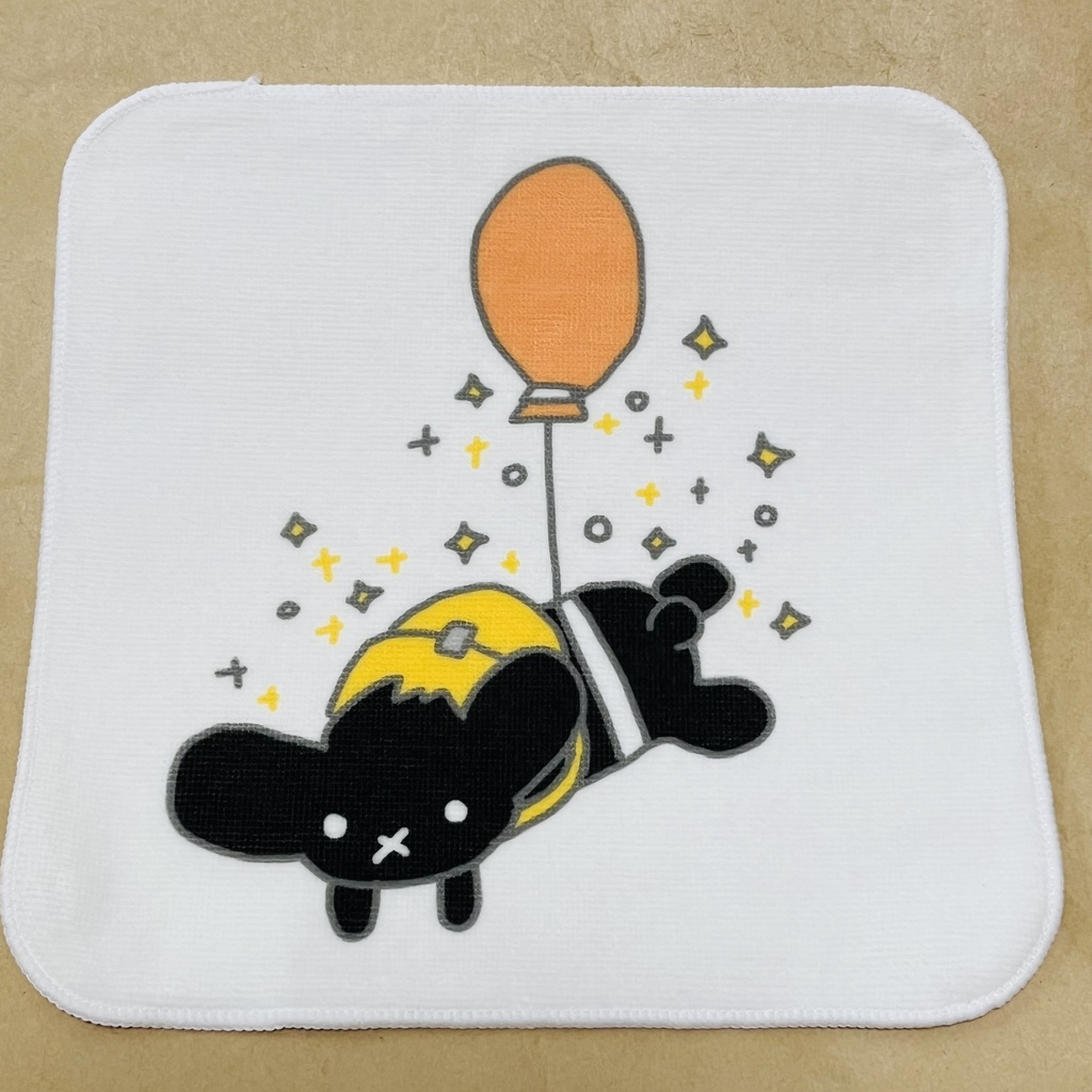 #2 空飛ぶ黒うさぎちゃんハンカチ