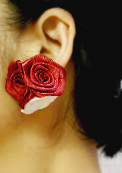 赫薔薇ピアス（イヤリング）  