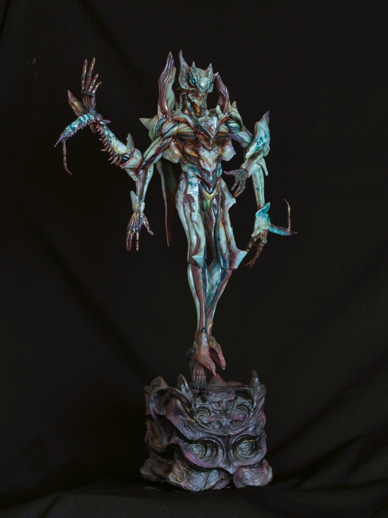 Greed(グリード)オリジナルカマキリ型クリーチャー