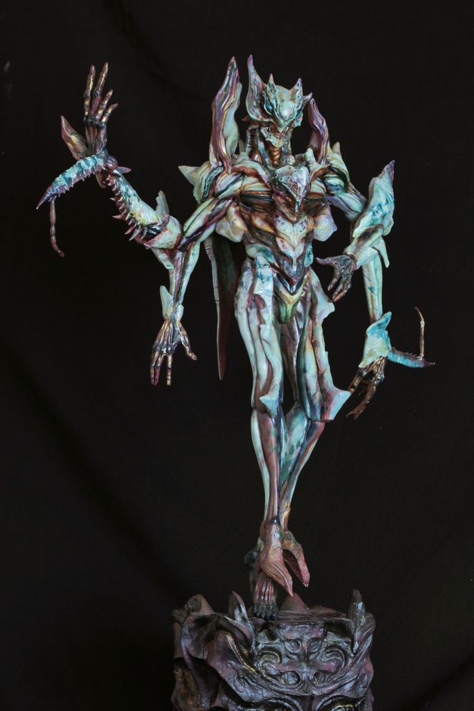 Greed(グリード)オリジナルカマキリ型クリーチャー